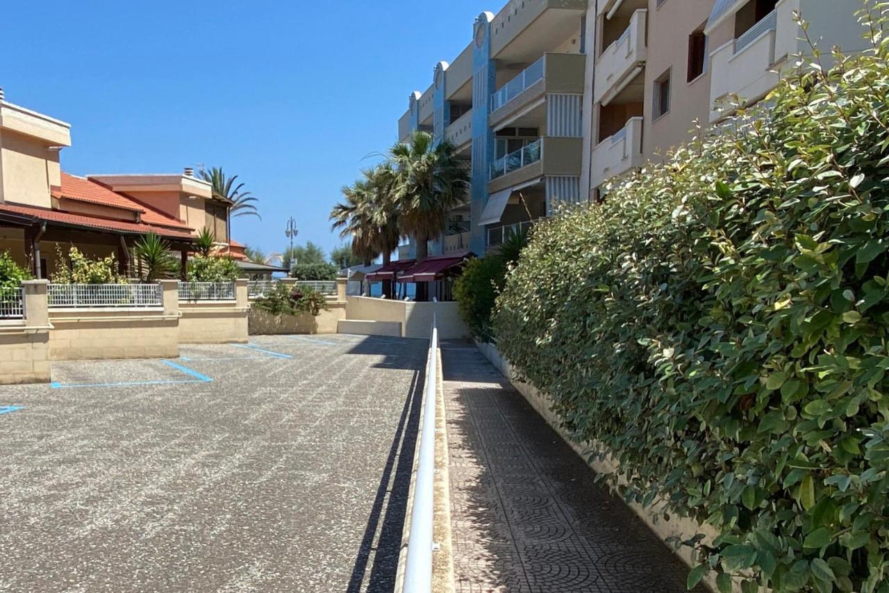 La Rotonda - Casa Vacanze Giovinazzo Bagian luar foto